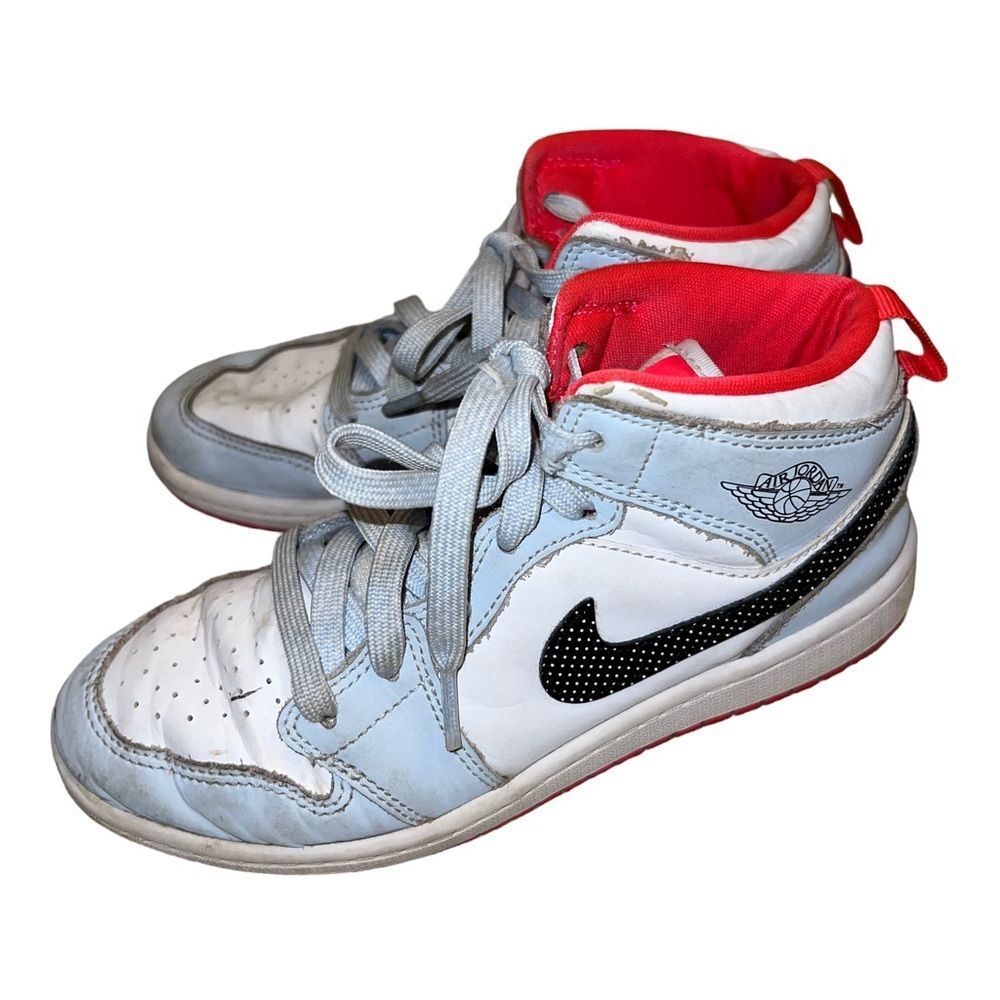 Nike Air Jordans blue and white leather with polka dot swish size 3Y